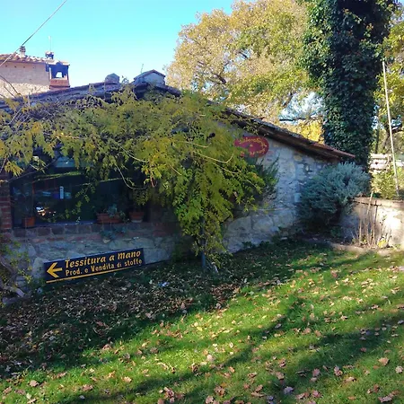 بيت للعطل La Capanna Della Dudda *